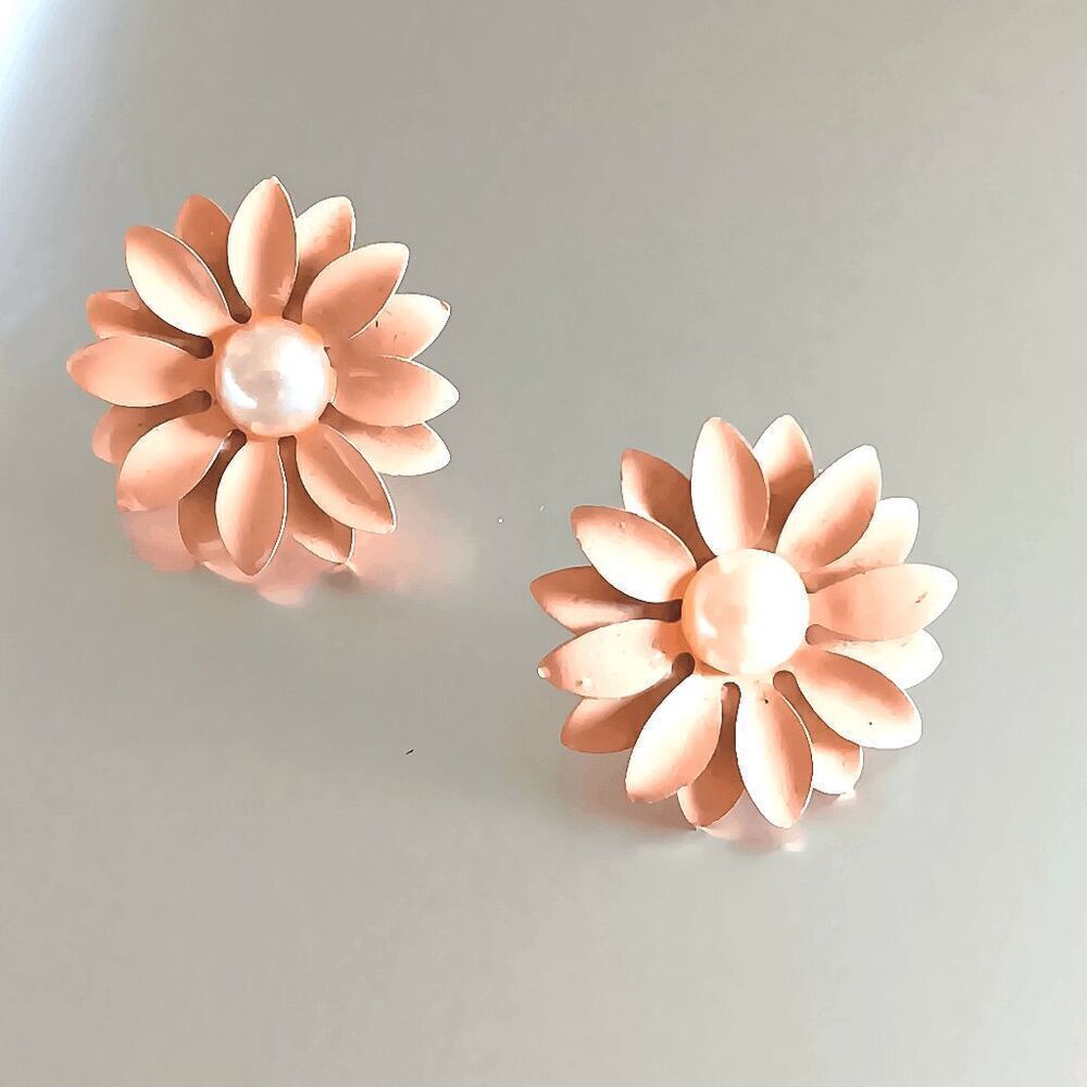 Ladies Pink Flower Earrings - Picture 6 of 11